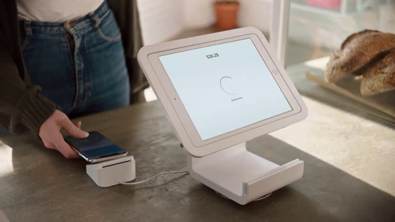 How POS Systems Help Track Sales and Business Performance