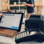Benefits of Using a POS Machine for Restaurants and Retail Businesses